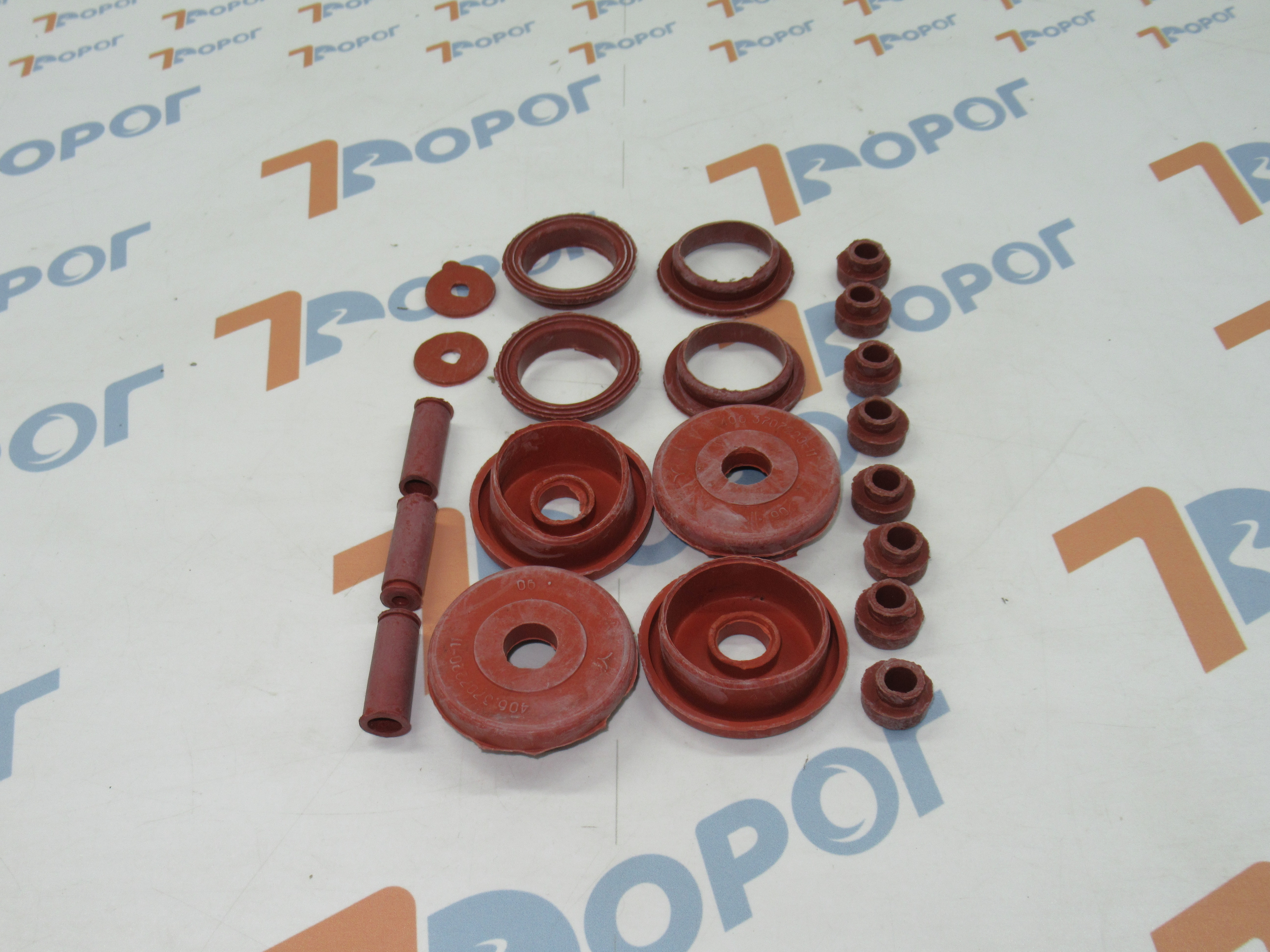 РК клапанной крышки дв. ЗМЗ-406, 405, 409, (21 наимен.) красный 406-1007243 РТИ 