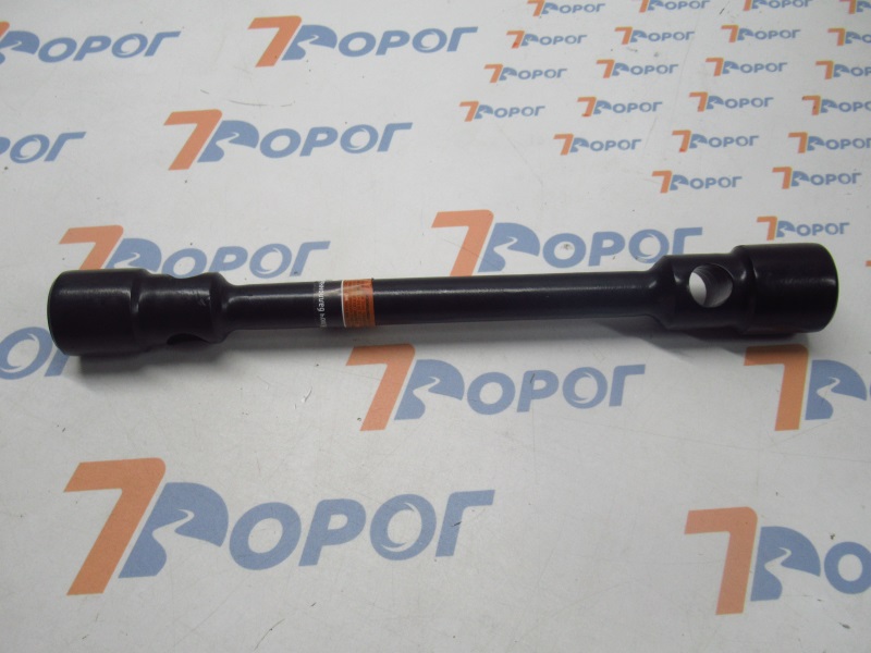 Ключ баллонный 24*27 L=360 мм, черн. лак АвтоDело 30047 