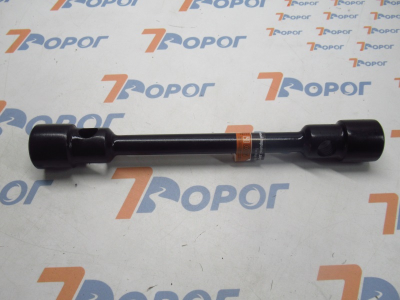 Ключ баллонный 30*32 L=360 мм, черн. лак АвтоDело 30032 