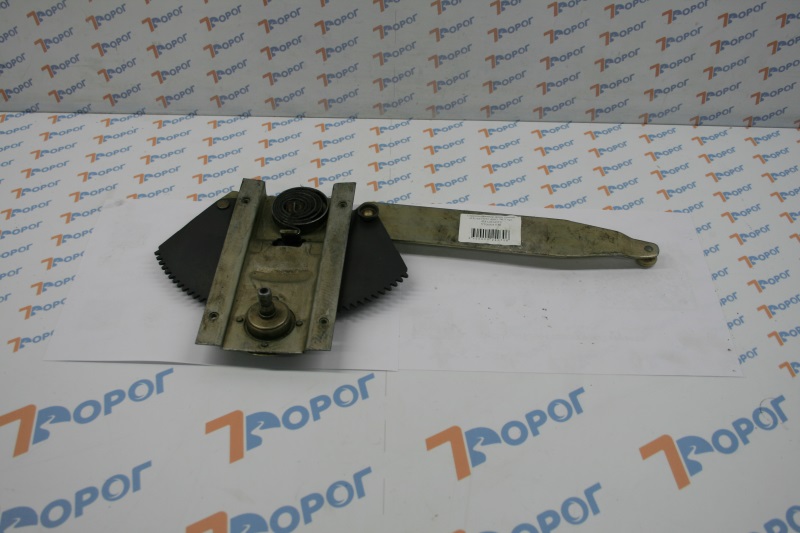 Стеклоподъемник двери правый 4331-6104010 АМО ЗИЛ 