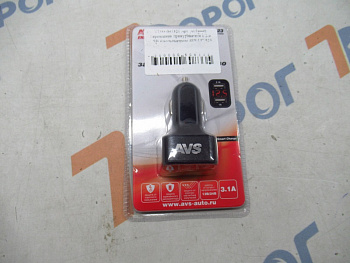 Автомобильное зарядное устройство USB с вольтметром (2 порта, 2.1А + 1A) AVS UC-523